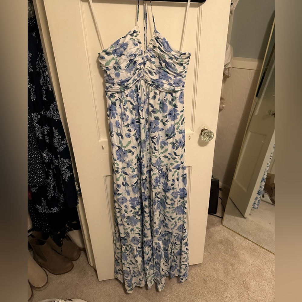 Floral blue and white dress
